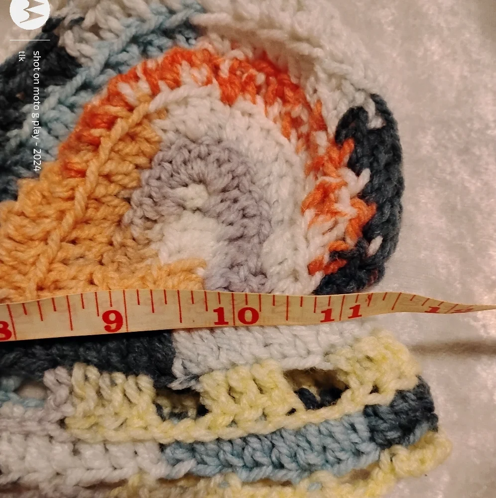 Handmade crochet festival top - Picture 6 of 9